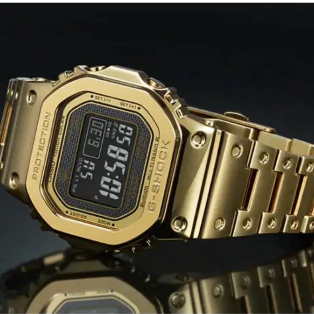 G-Shock Digital Gold All-Metal Solar Mens Watch GMWB5000GD-9 brand new